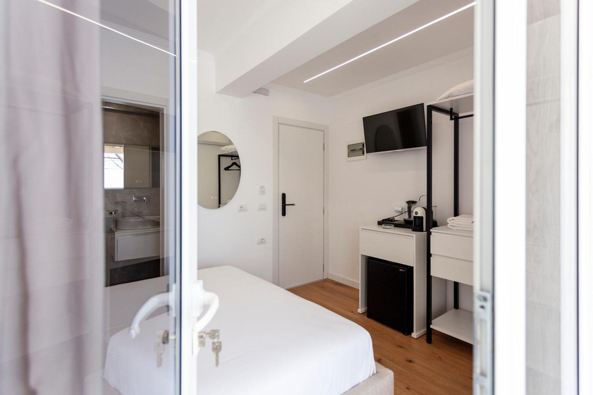 Ionio Rooms Himare Exterior foto