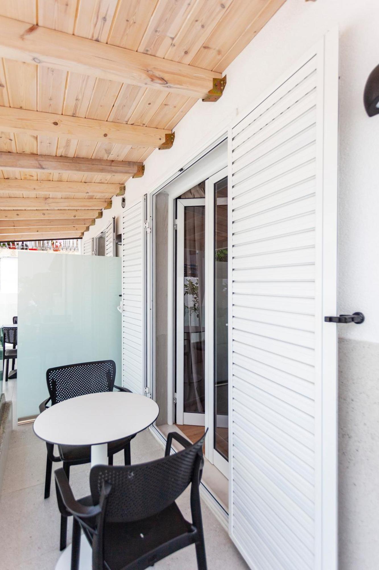 Ionio Rooms Himare Exterior foto